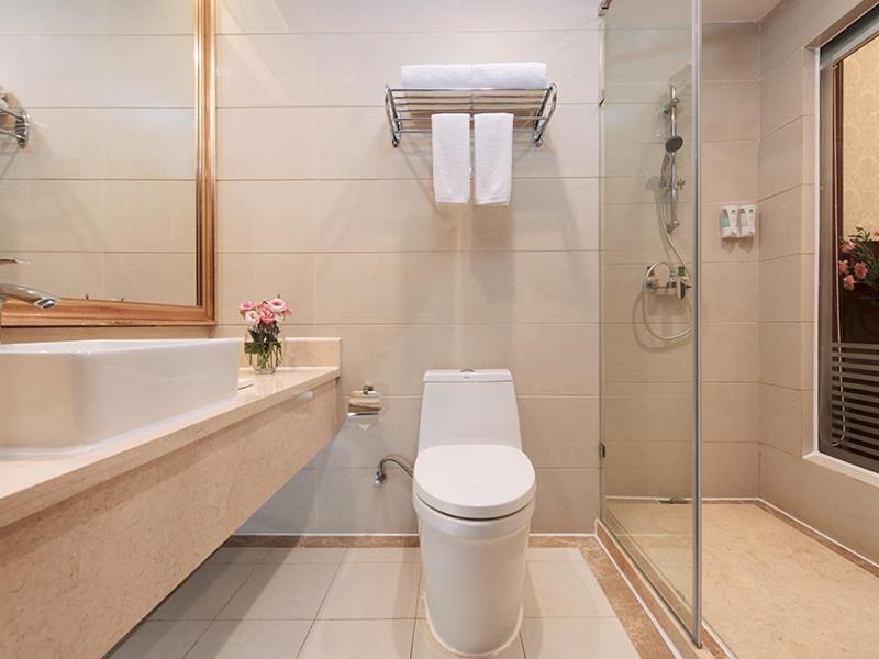 Vienna Hotel Zhongshan Xiaolan Exteriör bild